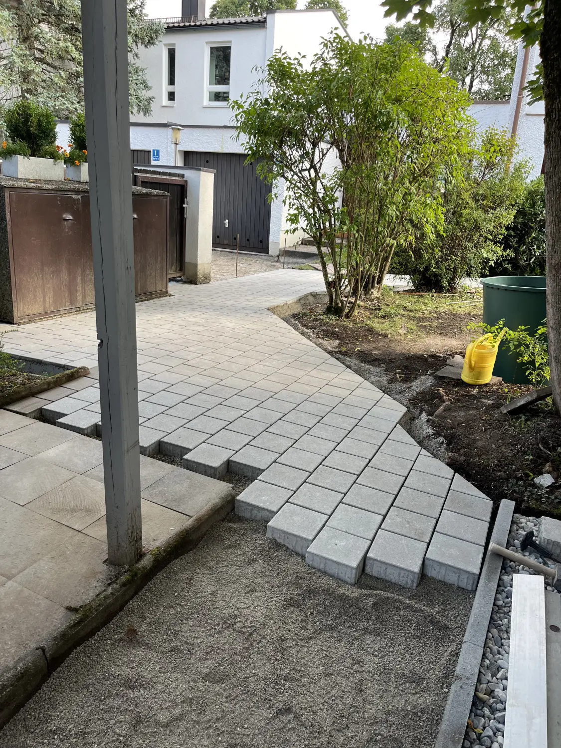 Florian Wäsler - Garten- und Landschaftsbau - Terassen & Wegebau